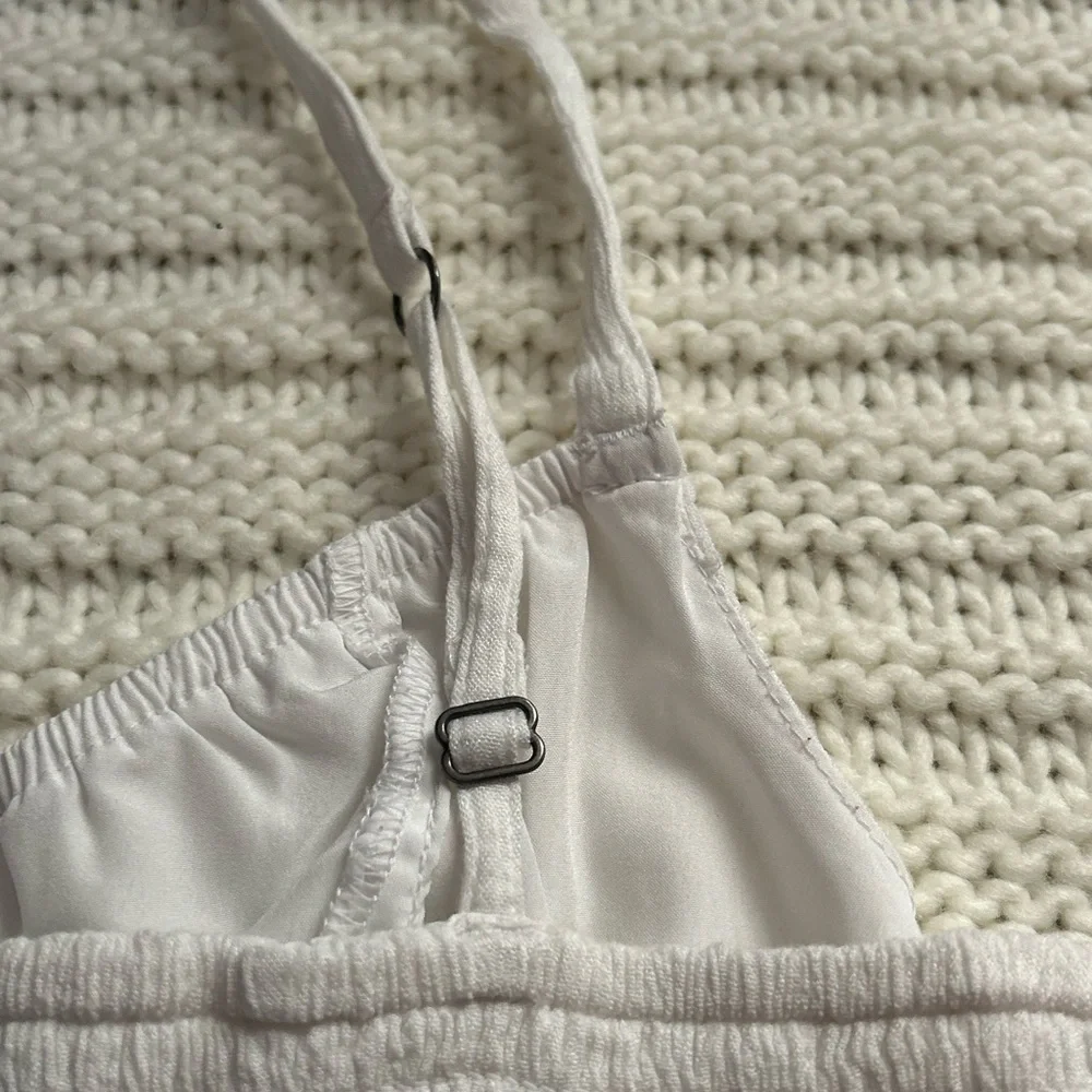 Hollister, White Tank, Size S - Picture 4 of 4